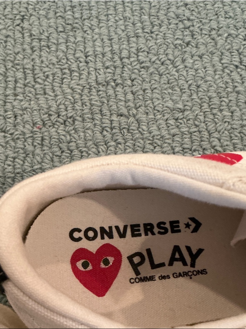 2 pair of converse flower and heart - Picture 2 of 5
